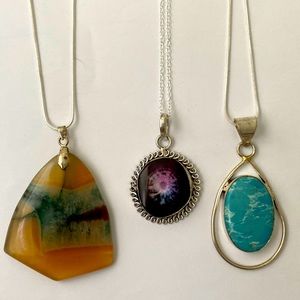 3 piece beautiful, new pendants on chains